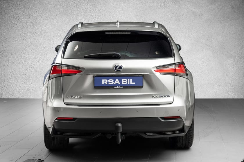 Bilde 2 av Lexus NX 300h AWD