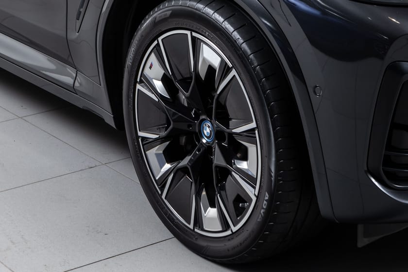 Bilde 3 av BMW iX3