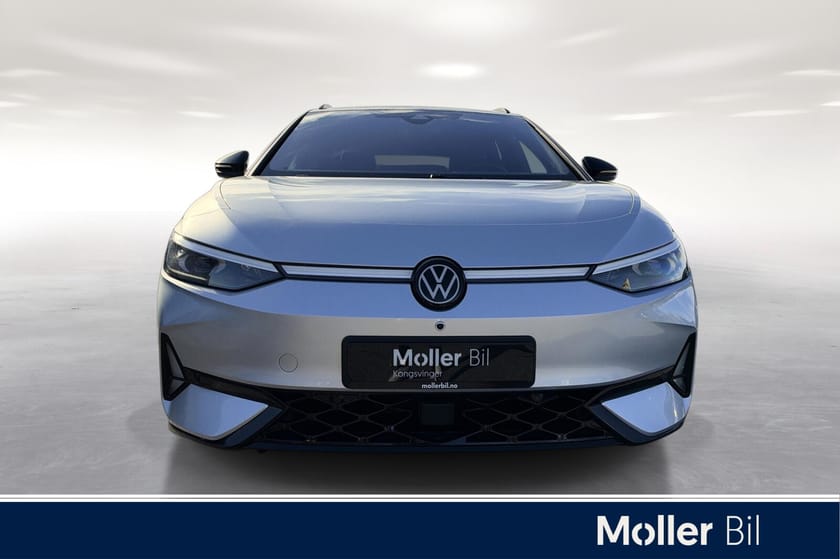 Bilde 2 av Volkswagen ID.7 GTX Tourer
