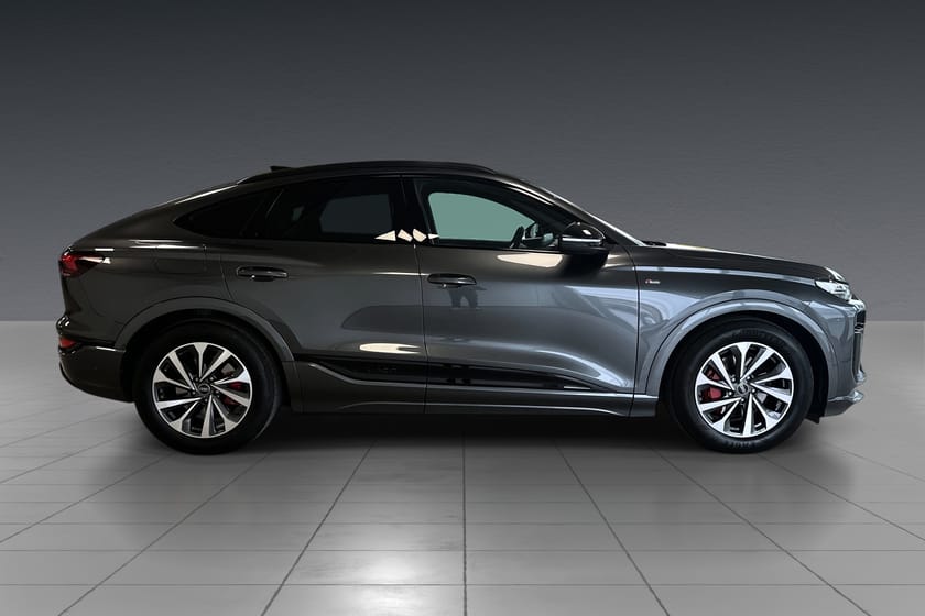 Bilde 4 av Audi Q6 Sportback e-tron quattro
