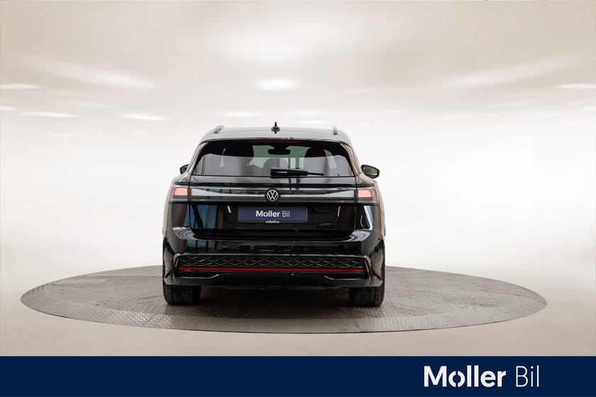 Bilde 4 av Volkswagen ID.7 GTX Tourer