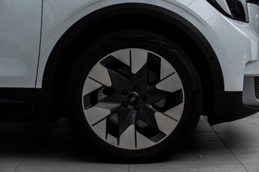 Bilde 5 av Ford Explorer EV Extended Range AWD
