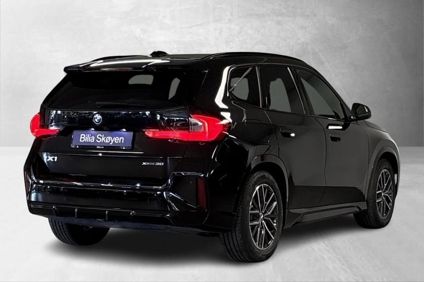 Bilde 3 av BMW iX1 xDrive30