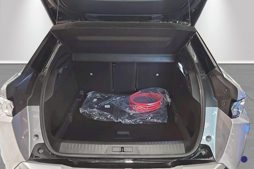 Bilde 5 av Peugeot E-3008 Dual Motor