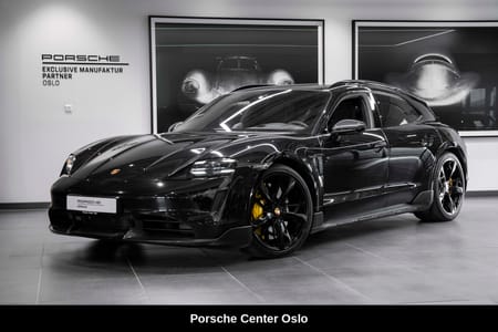 Porsche Taycan Turbo S Cross Turismo