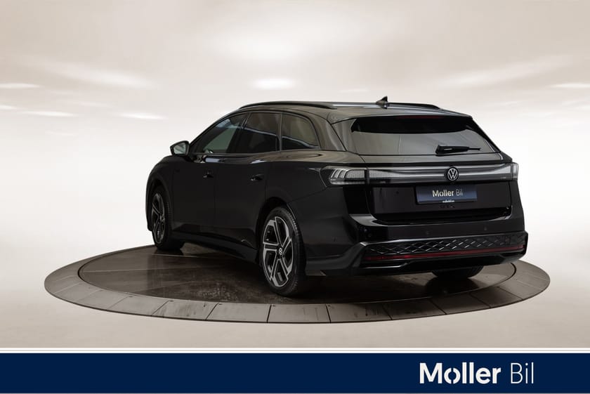 Bilde 3 av Volkswagen ID.7 GTX Tourer