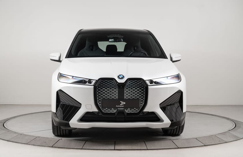 Bilde 4 av BMW iX xDrive40