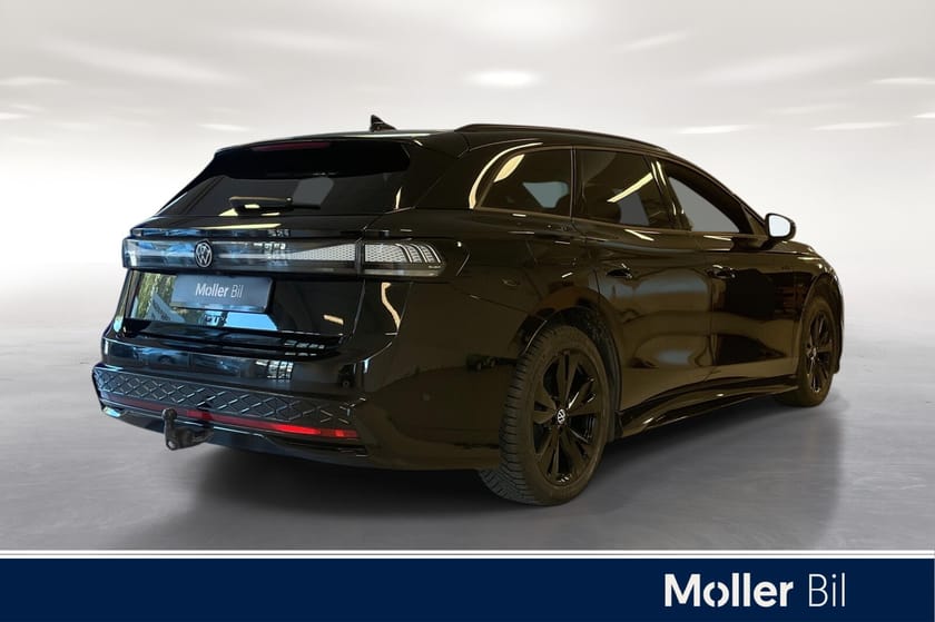 Bilde 4 av Volkswagen ID.7 GTX Tourer