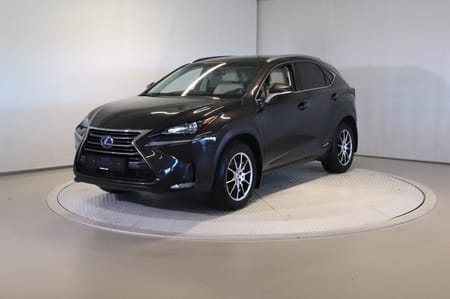 Lexus NX 300h AWD
