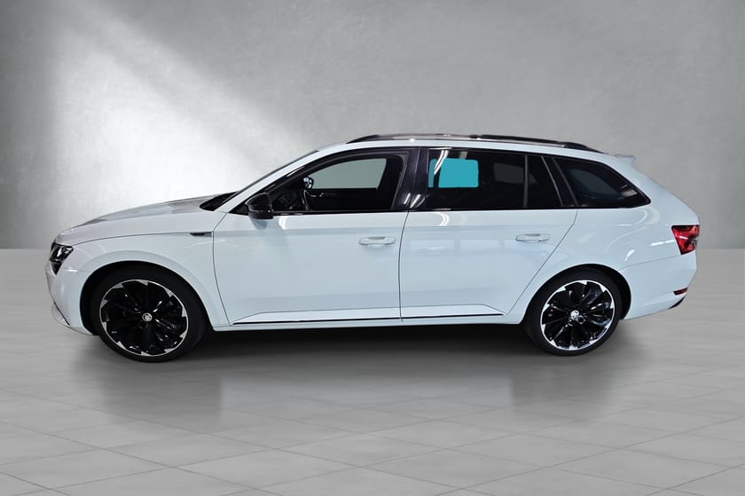 Bilde 4 av Škoda Superb iV Combi