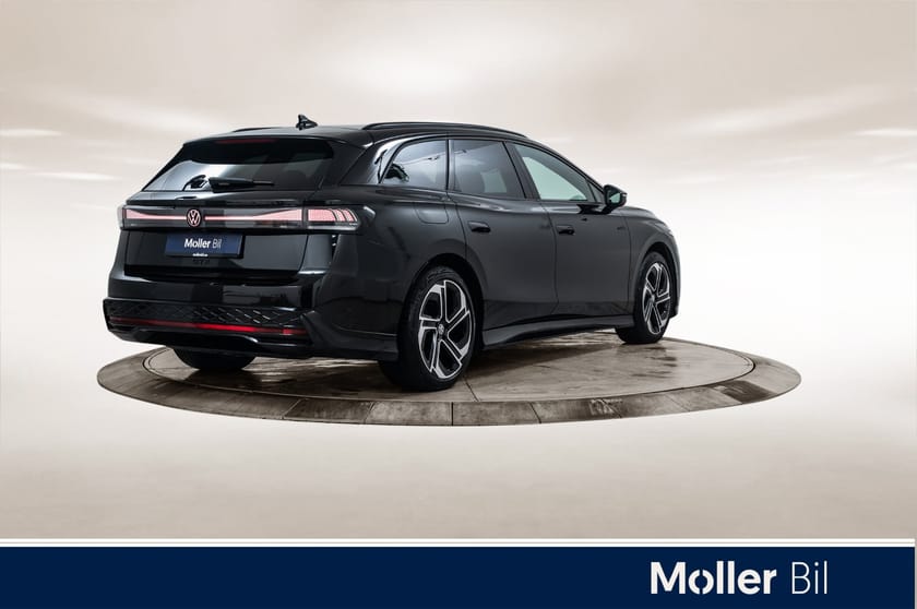 Bilde 5 av Volkswagen ID.7 GTX Tourer