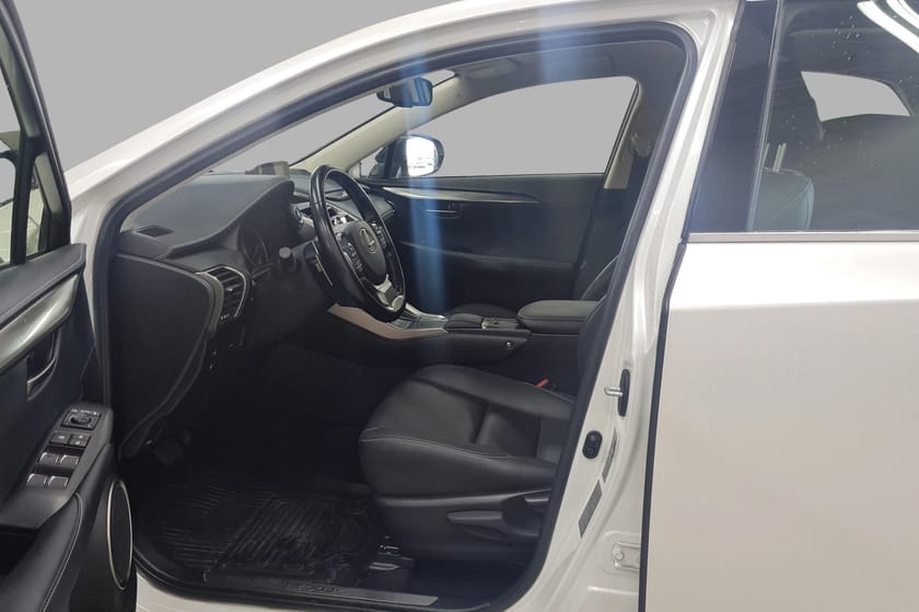 Bilde 4 av Lexus NX 300h AWD