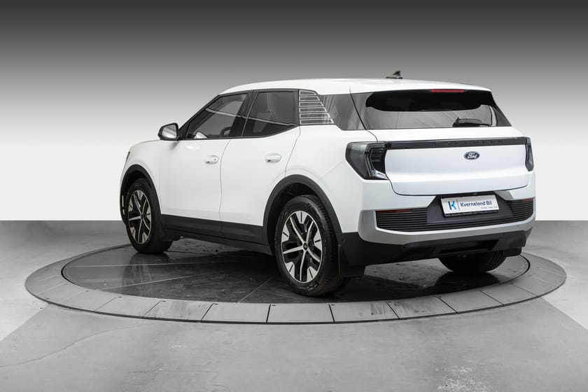 Bilde 3 av Ford Explorer EV Extended Range AWD