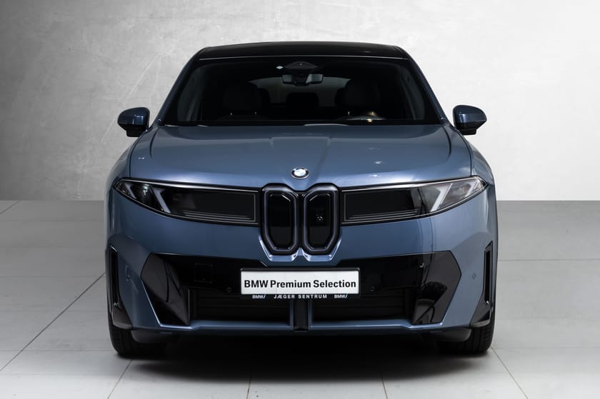 Bilde 4 av BMW iX3 50 xDrive
