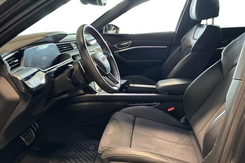 Bilde 5 av Audi Q8 55 e-tron quattro