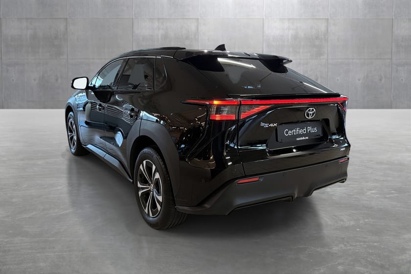 Bilde 3 av Toyota bZ4X