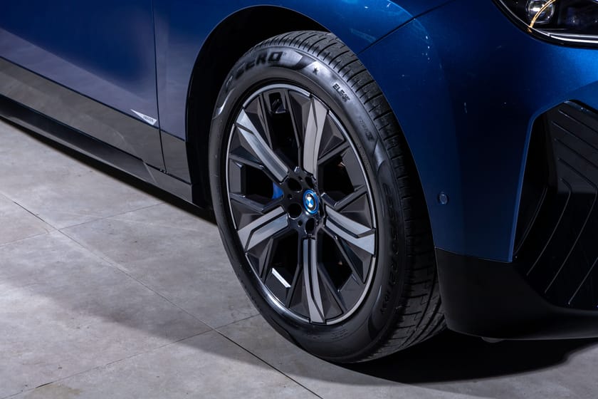 Bilde 3 av BMW iX xDrive50