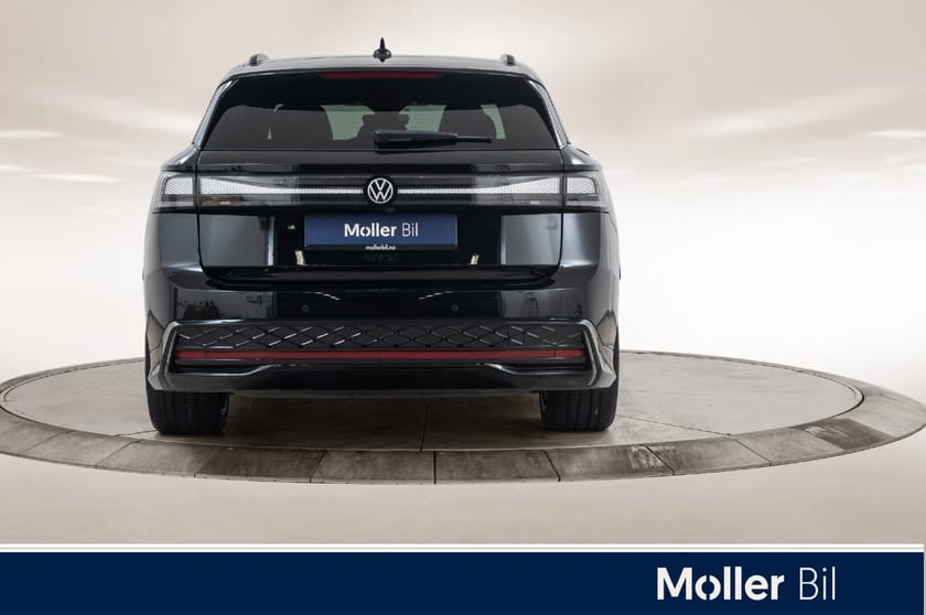 Bilde 4 av Volkswagen ID.7 GTX Tourer