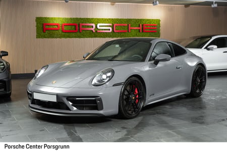 Porsche 911 Carrera 4 GTS
