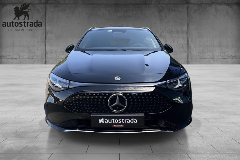 Bilde 2 av Mercedes-Benz CLA 350 4MATIC Shooting Brake