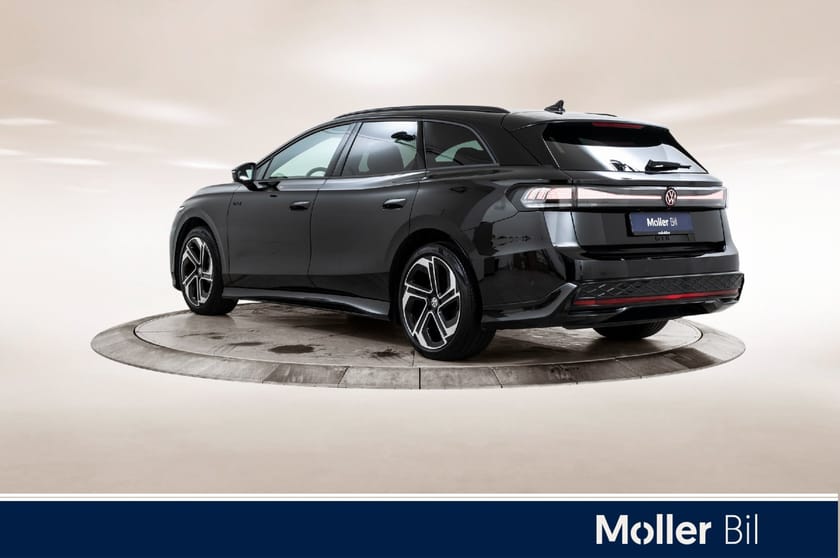 Bilde 3 av Volkswagen ID.7 GTX Tourer
