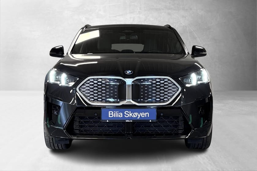 Bilde 2 av BMW iX2 xDrive30