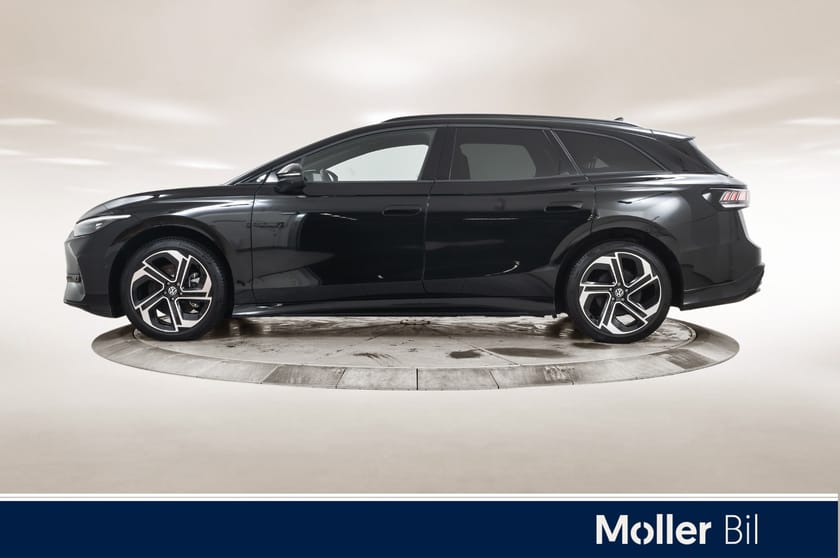 Bilde 2 av Volkswagen ID.7 GTX Tourer